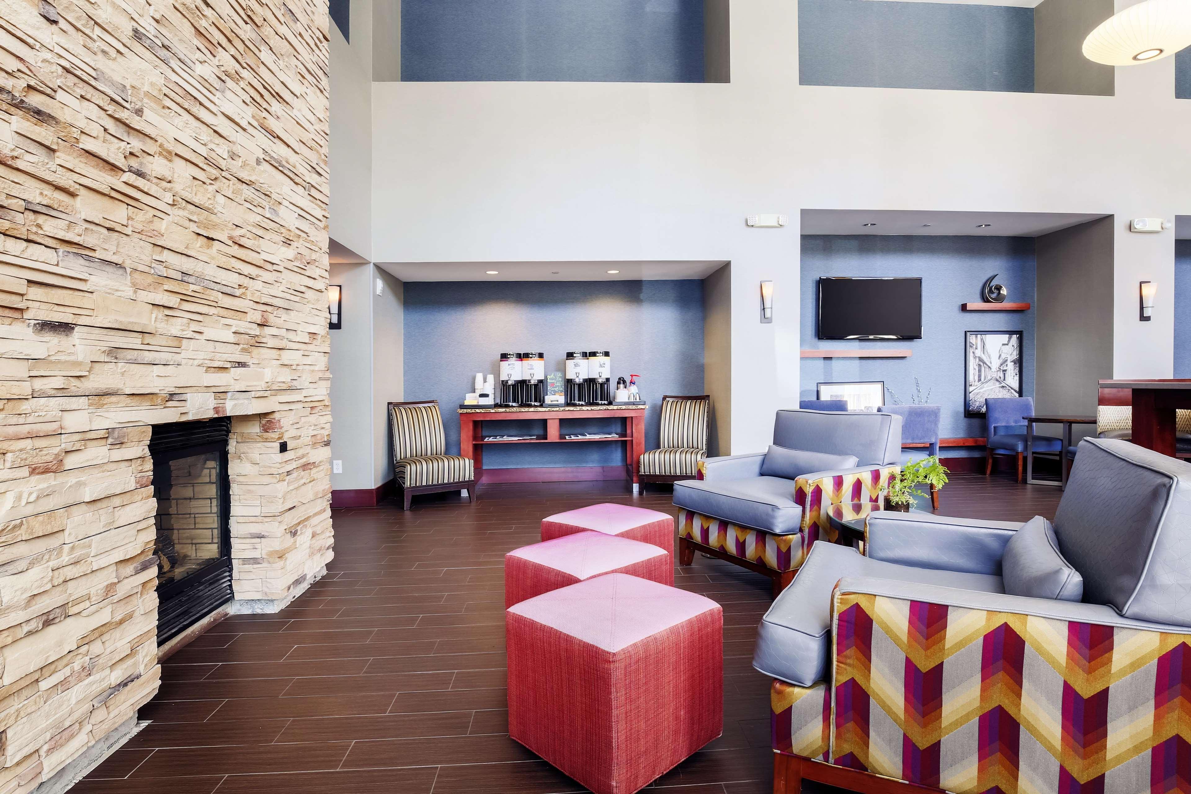 Hampton Inn & Suites Poughkeepsie Spackenkill Ngoại thất bức ảnh