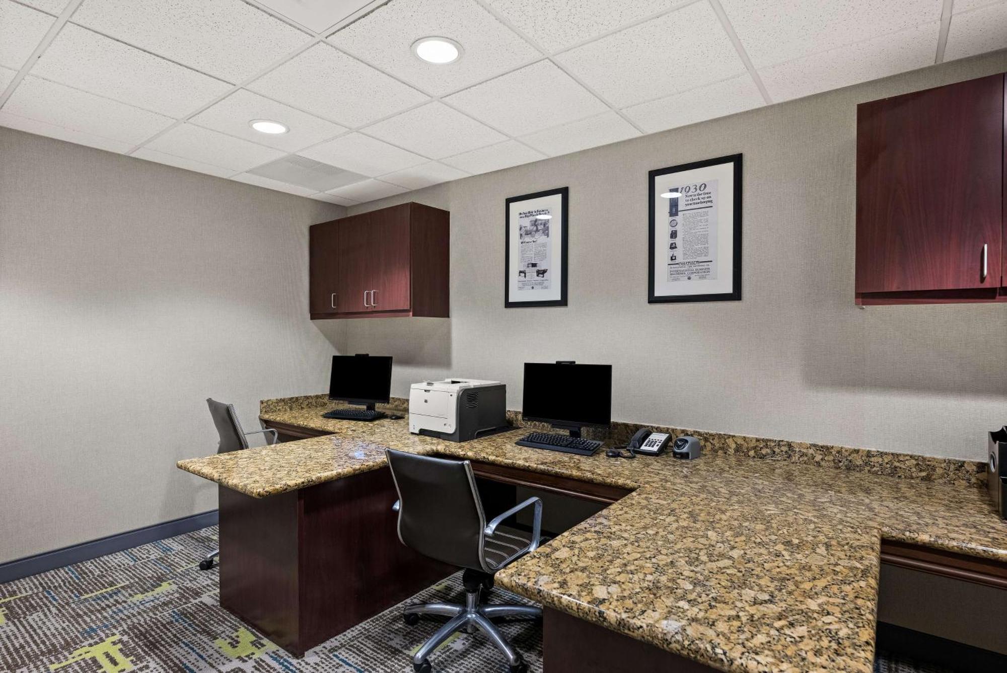 Hampton Inn & Suites Poughkeepsie Spackenkill Ngoại thất bức ảnh