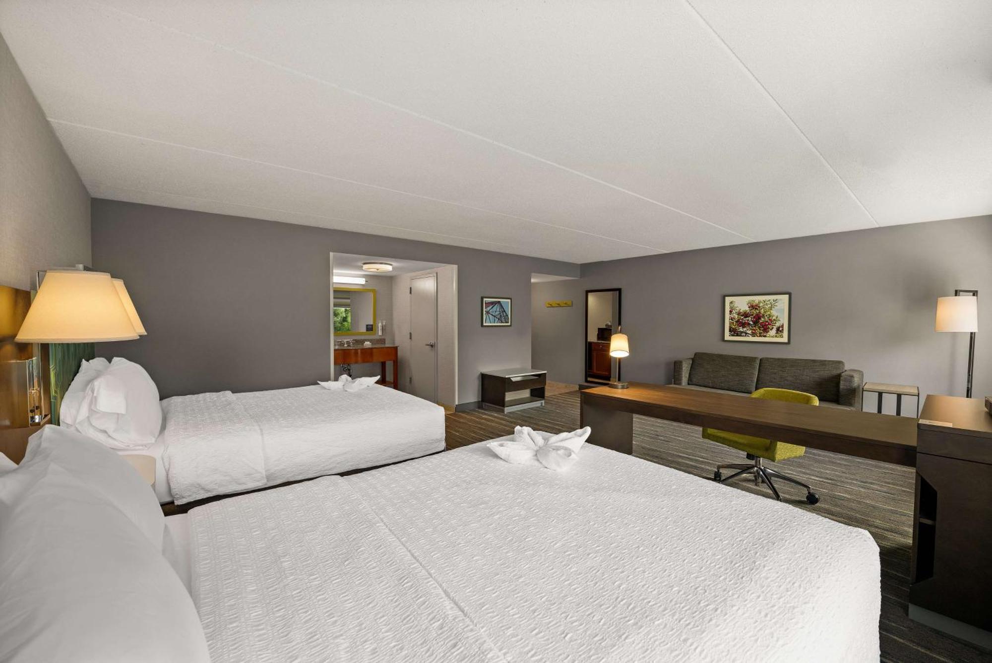 Hampton Inn & Suites Poughkeepsie Spackenkill Ngoại thất bức ảnh