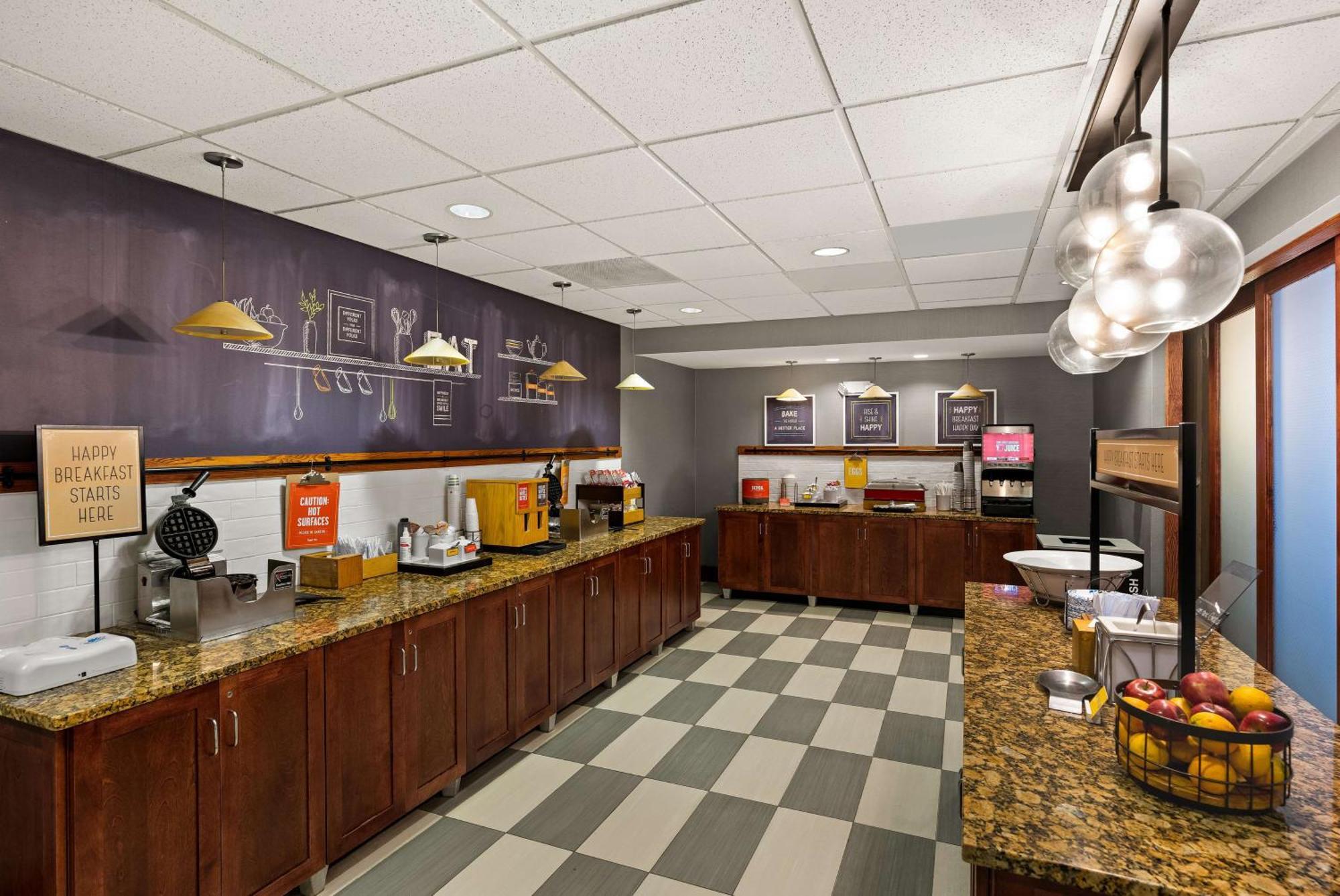 Hampton Inn & Suites Poughkeepsie Spackenkill Ngoại thất bức ảnh